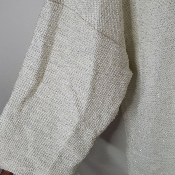 Lo Posh White Shimmery Studded Top Sz M - Picture 7 of 9